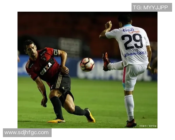 法国足球后场球员实力排名分析及顶级后卫的崛起与未来趋势 法国足球后场球员实力排名分析及顶级后卫的崛起与未来趋势